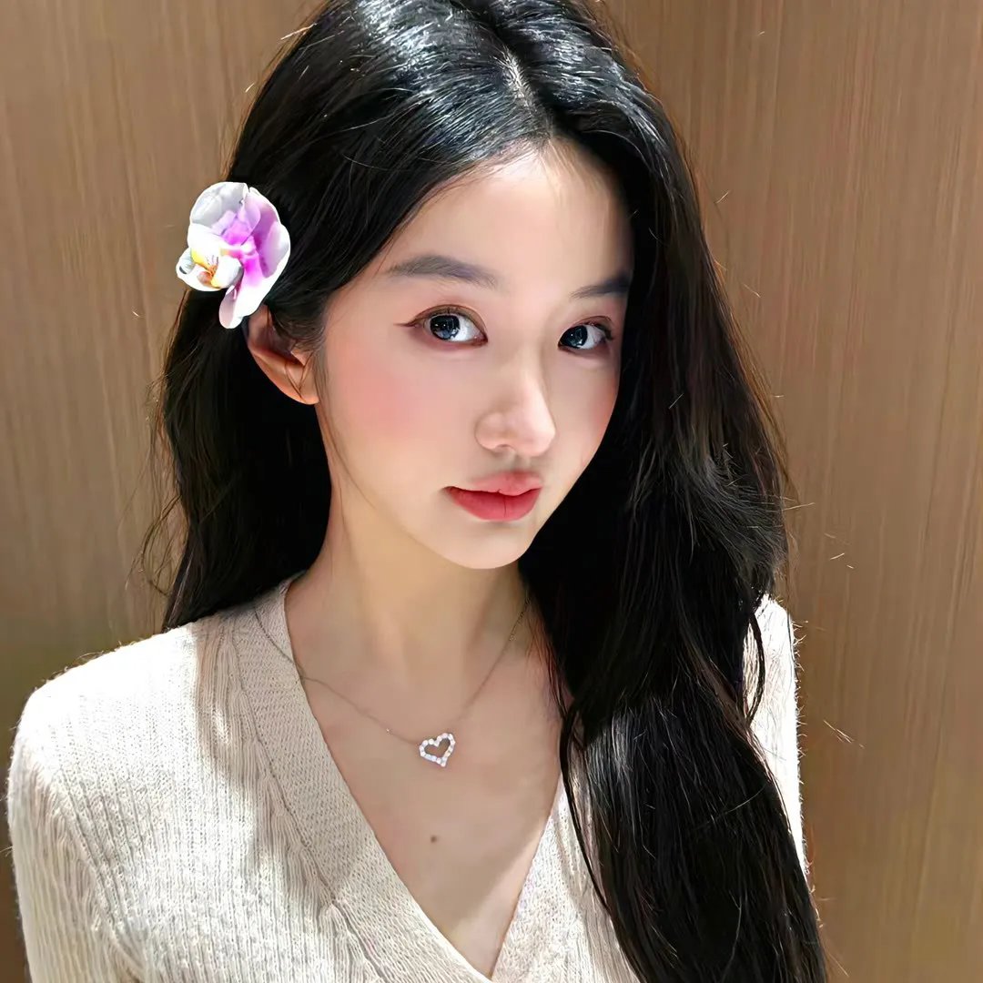 盛开的樱花林下